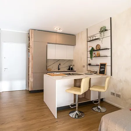 アパート Guesthost - Stylish Modern Flat With Private Garden *